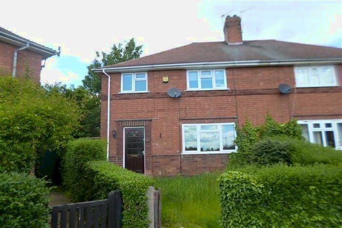 4 Bedroom Semi-Detached House To Rent In Boundary Crescent, Beeston, NG9