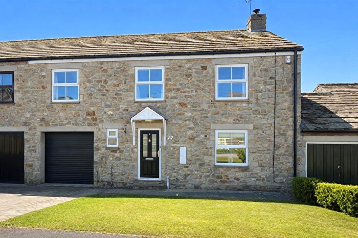 4 Bedroom House For Sale In Middle Farm, Stainton, Barnard Castle, DL12