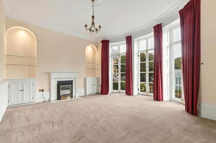 2 Bedroom Flat To Rent In Bunhill Row, London, EC1Y