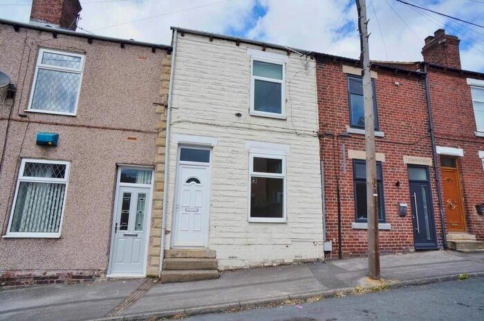 2 Bedroom Terraced House To Rent In Dixon Street, Featherstone, Pontefract, WF7