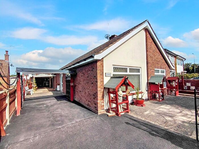 3 Bedroom Detached Bungalow For Sale In Mersea Road, Colchester, Essex, CO2