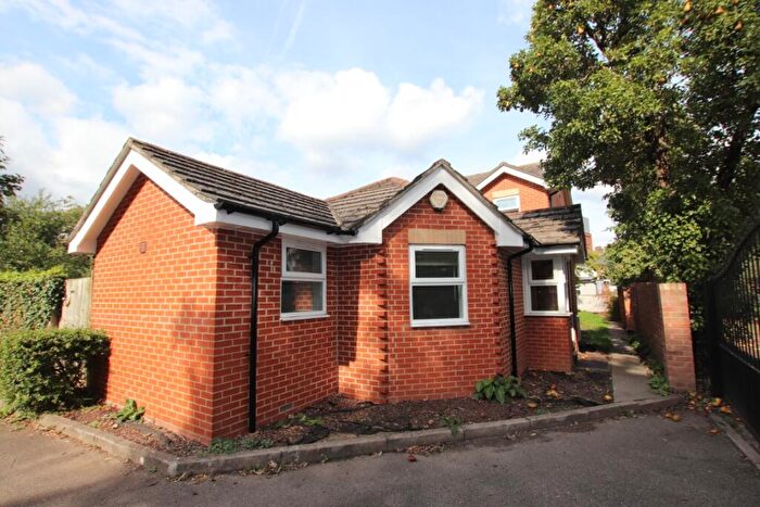 2 Bedroom Maisonette To Rent In Montague Street, Reading, RG1