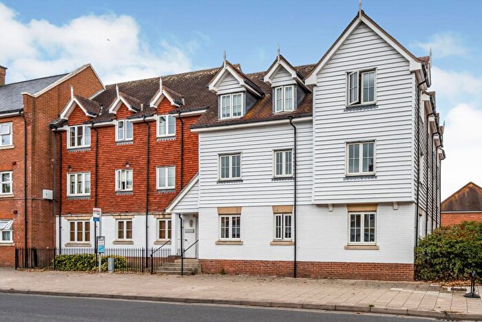 2 Bedroom Flat To Rent In St Agnes Place, Chichester, PO19
