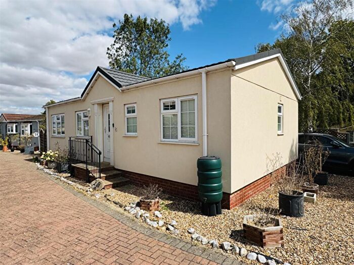 2 Bedroom Park Home For Sale In Chalk Hill Lane, Great Blakenham, Ipswich, IP6
