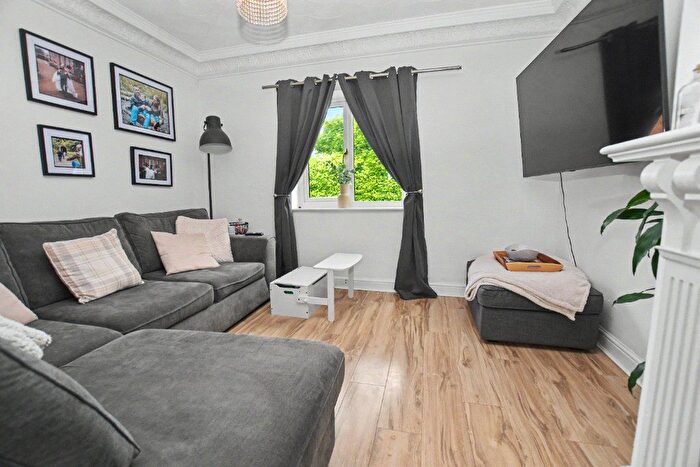 3 Bedroom Semi-Detached House For Sale In Field View Cottages, Featherstone, Pontefract, West Yorkshire, WF7