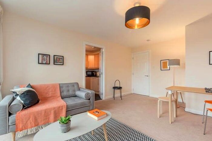 2 Bedroom Flat To Rent In Duff Street, Dalry, Edinburgh, EH11