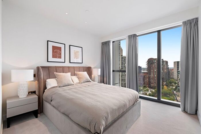 2 Bedroom Flat To Rent In River Park Tower, Nine Elms Lane, SW8