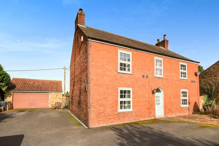 4 Bedroom Detached House For Sale In Main Road, Langworth, Lincoln LN3