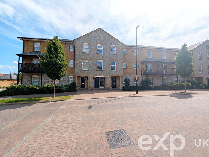 2 Bedroom Flat For Sale In Chapelfield Way, Maidstone, Kent, ME16