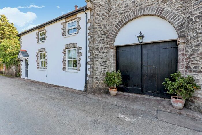 4 Bedroom Property For Sale In Ty Gwyn, Newton, Cowbridge, CF71