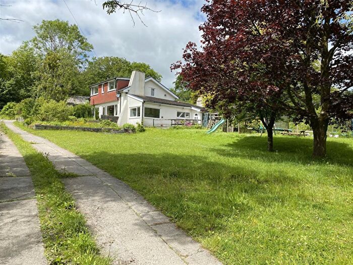 4 Bedroom Farm For Sale In Bancyfelin, Carmarthen, SA33