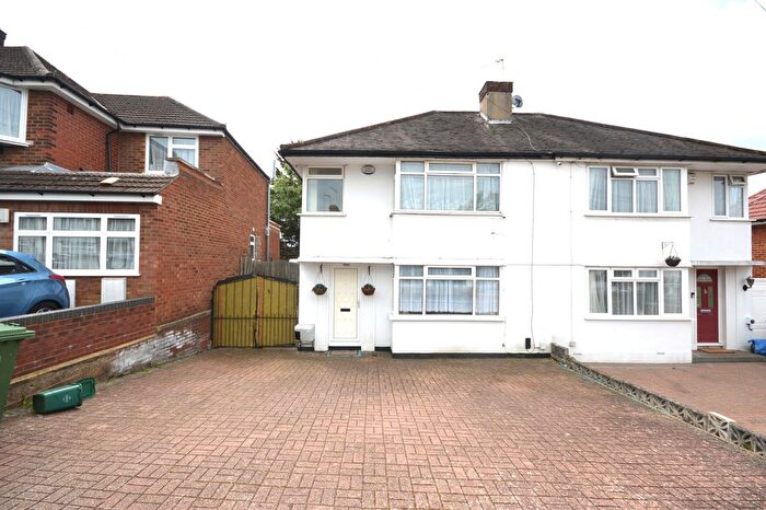 3 Bedroom Semi-Detached House For Sale In West Close, Wembley, HA9