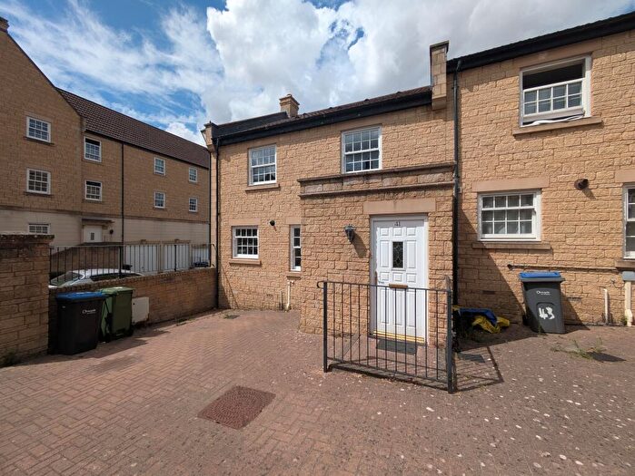 2 Bedroom House To Rent In Flowers Yard, Chippenham, SN15