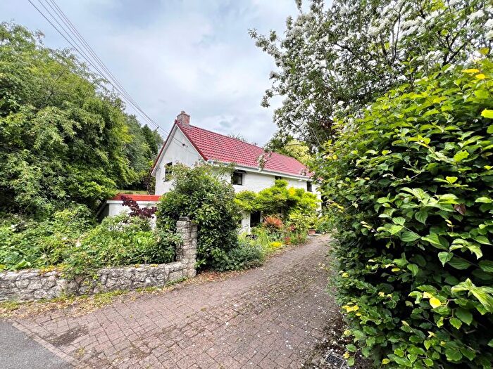3 Bedroom Detached House For Sale In Mearns, High Littleton, Bristol, BS39