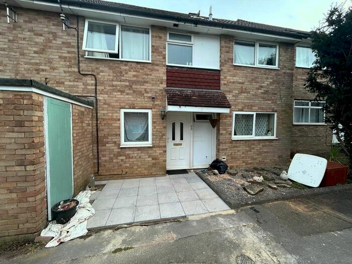 4 Bedroom Terraced House To Rent In Swaledale, Bracknell, Berkshire, RG12