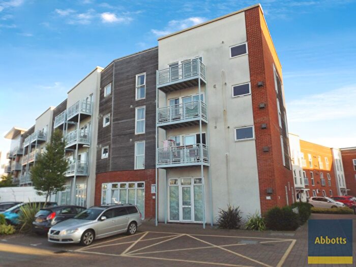 2 Bedroom Flat To Rent In Holman Court, Ipswich, IP2