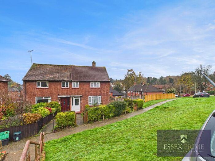 2 Bedroom Semi Detached House For Sale In Two Bedroom Semi -Detached House Thorndon Close, BR5