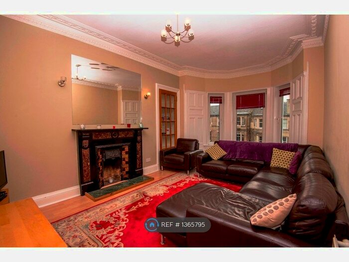 5 Bedroom Flat To Rent In East New Town, Edinburgh, EH7