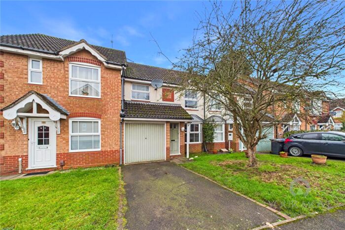 3 Bedroom Terraced House To Rent In Bressingham Gardens, Northampton, NN4