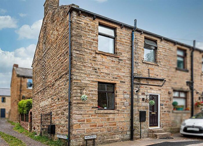 3 Bedroom End Of Terrace House For Sale In Holmfield, Clayton West, Huddersfield, HD8