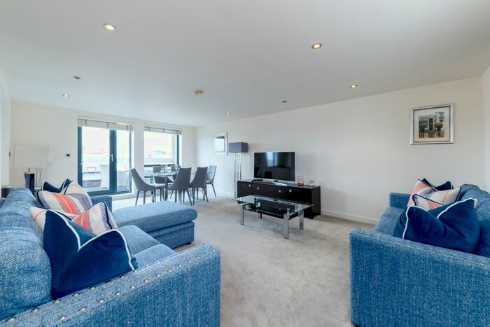 2 Bedroom Flat To Rent In Fulham Road, London, SW3