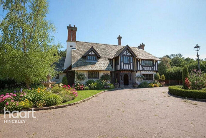 4 Bedroom Detached House For Sale In Sapcote Road, Burbage, LE10