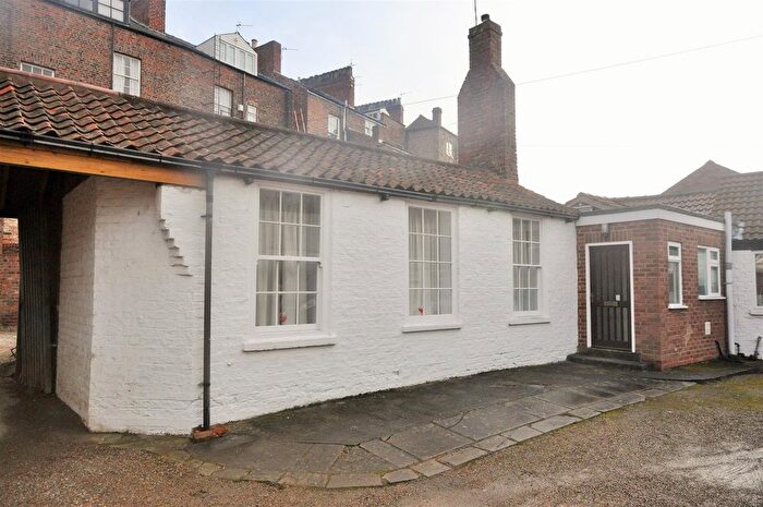 1 Bedroom Cottage To Rent In The Cottage, The Crescent, York, YO24