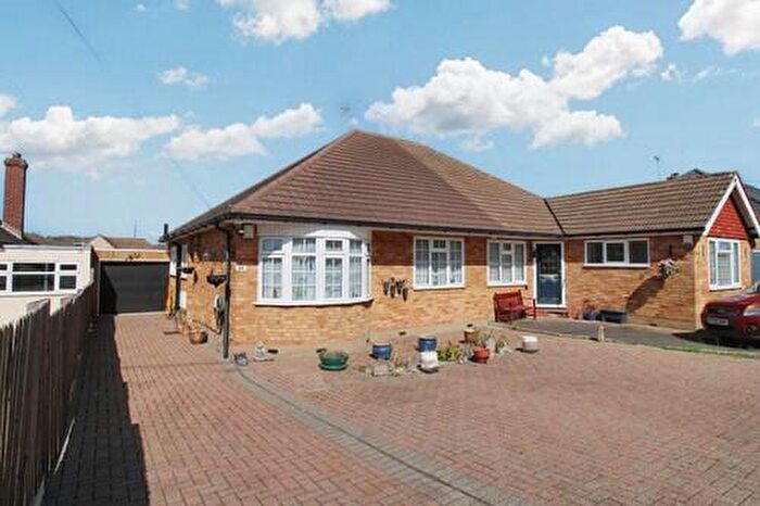 2 Bedroom Bungalow For Sale In Westbourne Drive, Brentwood, CM14