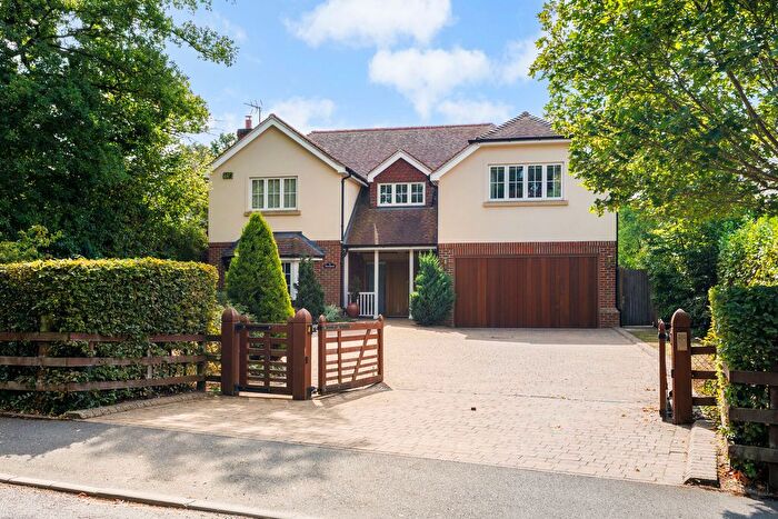 6 Bedroom Detached House For Sale In Northcote Road, West Horsley, KT24