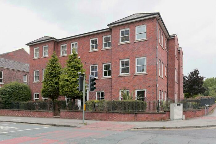 2 Bedroom Apartment To Rent In Higher Hillgate, Stockport, SK1