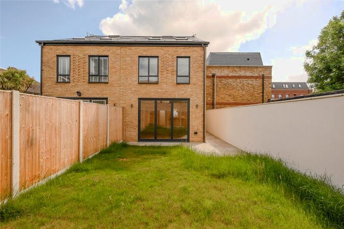 4 Bedroom Property To Rent In Lime Court, Lime Grove, KT3