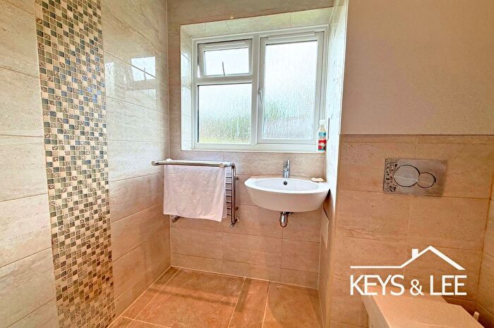 1 Bedroom Flat For Sale In Highfield Link, Romford, RM5