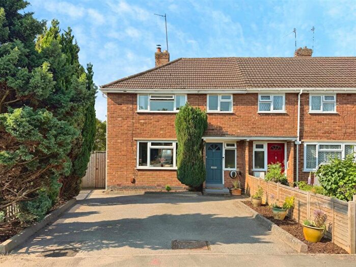 3 Bedroom End Of Terrace House For Sale In St. Michaels Road, Warwick, CV34