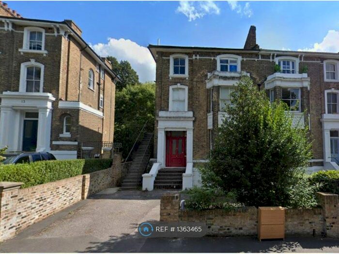 2 Bedroom Flat To Rent In Granville Park, London, SE13