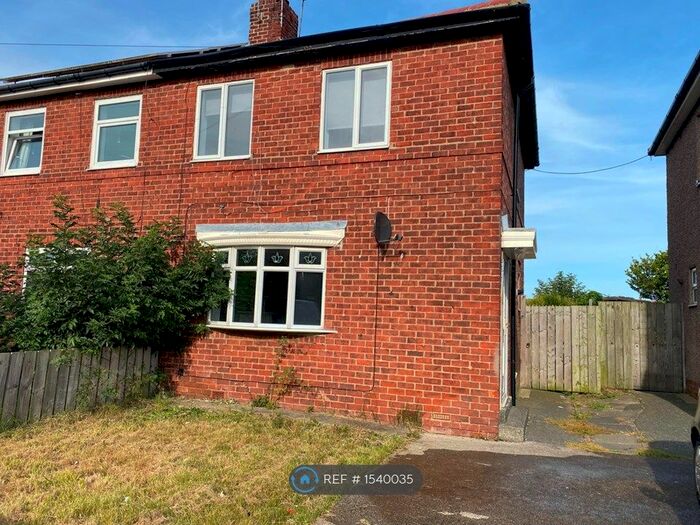 3 Bedroom Semi-Detached House To Rent In East Avenue, South Shields, NE34