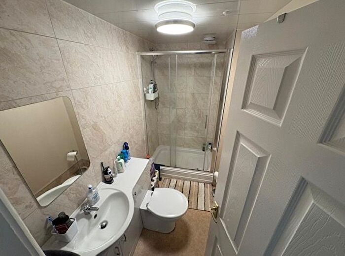 5 Bedroom Maisonette To Rent In Grosvenor Road, Newcastle Upon Tyne, NE2