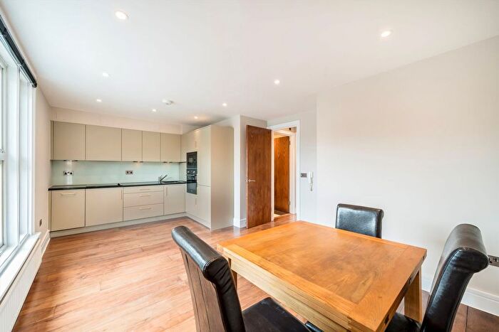 1 Bedroom Flat To Rent In Chiswick High Road, Chiswick, W4