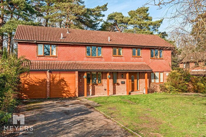 5 Bedroom Detached House For Sale In Juniper Close, Ferndown, BH22