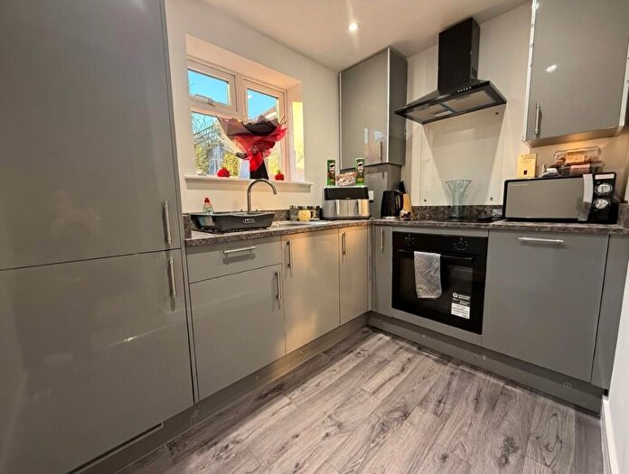 1 Bedroom Flat To Rent In Old Farm Road, Poole, Dorset, BH15