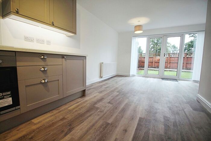 3 Bedroom Terraced House For Sale In Snapebrook Grove, Wilmslow, Cheshire, SK9