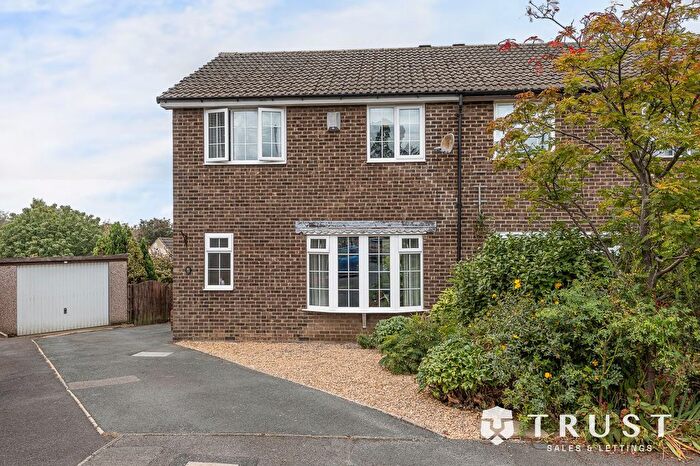 3 Bedroom Semi-Detached House For Sale In Blenheim Drive, Dewsbury, WF13