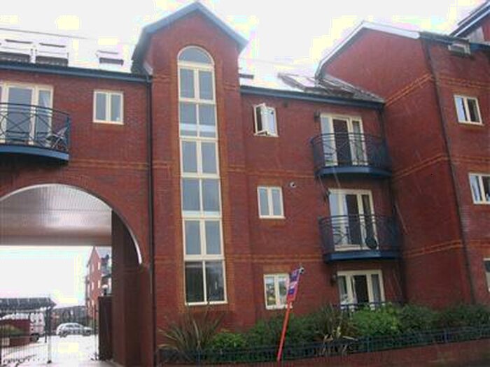 3 Bedroom Apartment To Rent In Compass Quay, Exeter, EX2