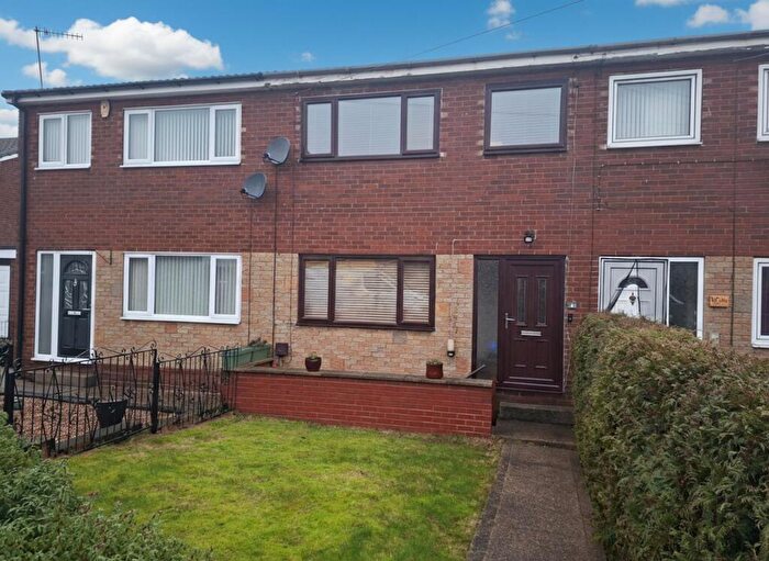 3 Bedroom Terraced House For Sale In Ellorslie Drive, Stocksbridge, S36