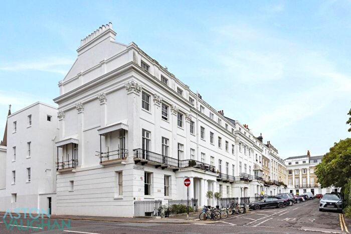 2 Bedroom Flat To Rent In Sussex Square, Brighton, BN2