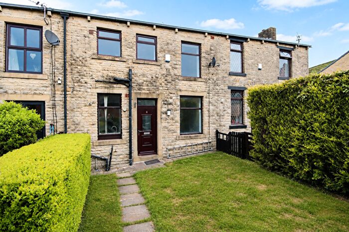 2 Bedroom Terraced House To Rent In Lord Street, Littleborough, OL15