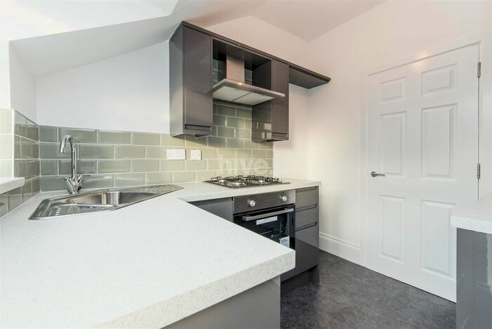 Studio To Rent In St George's Terrace, Jesmond, Newcastle Upon Tyne, NE2