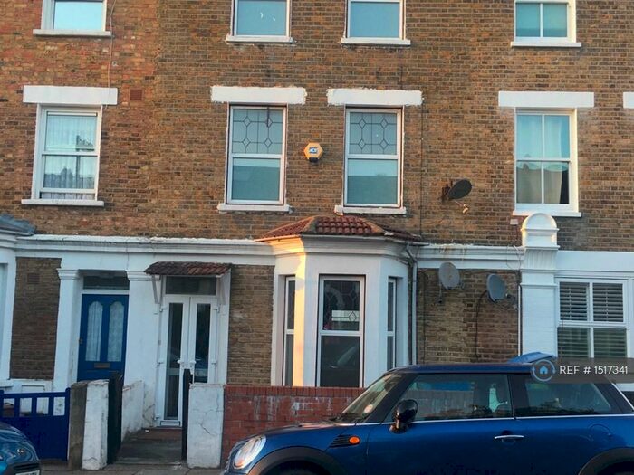 4 Bedroom Terraced House To Rent In Whateley Road, London, SE22