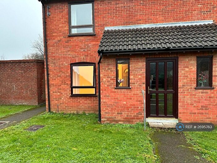 1 Bedroom Flat To Rent In Trinity Place, Stevenage, SG1