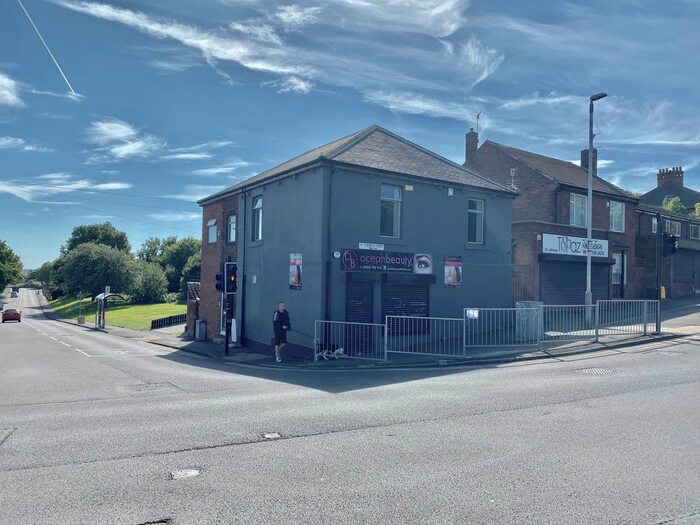 3 Bedroom Flat To Rent In Church Row, Windy Nook, Gateshead, Tyne &amp; Wear, NE10