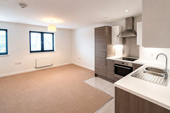 Studio For Sale In Gartlet Road, Watford, WD17